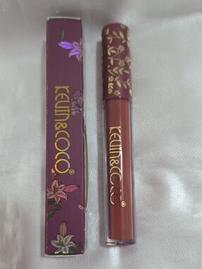 Kevyn & Coco Liquid Lipstick -Cute Color- Mauve Rose